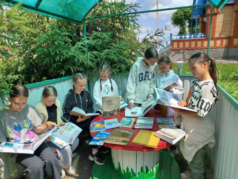 Краеведческая викторина «Тропинками родного края»