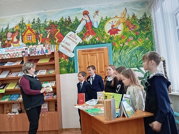 Литературный вернисаж «Нужное, доброе, вечное»